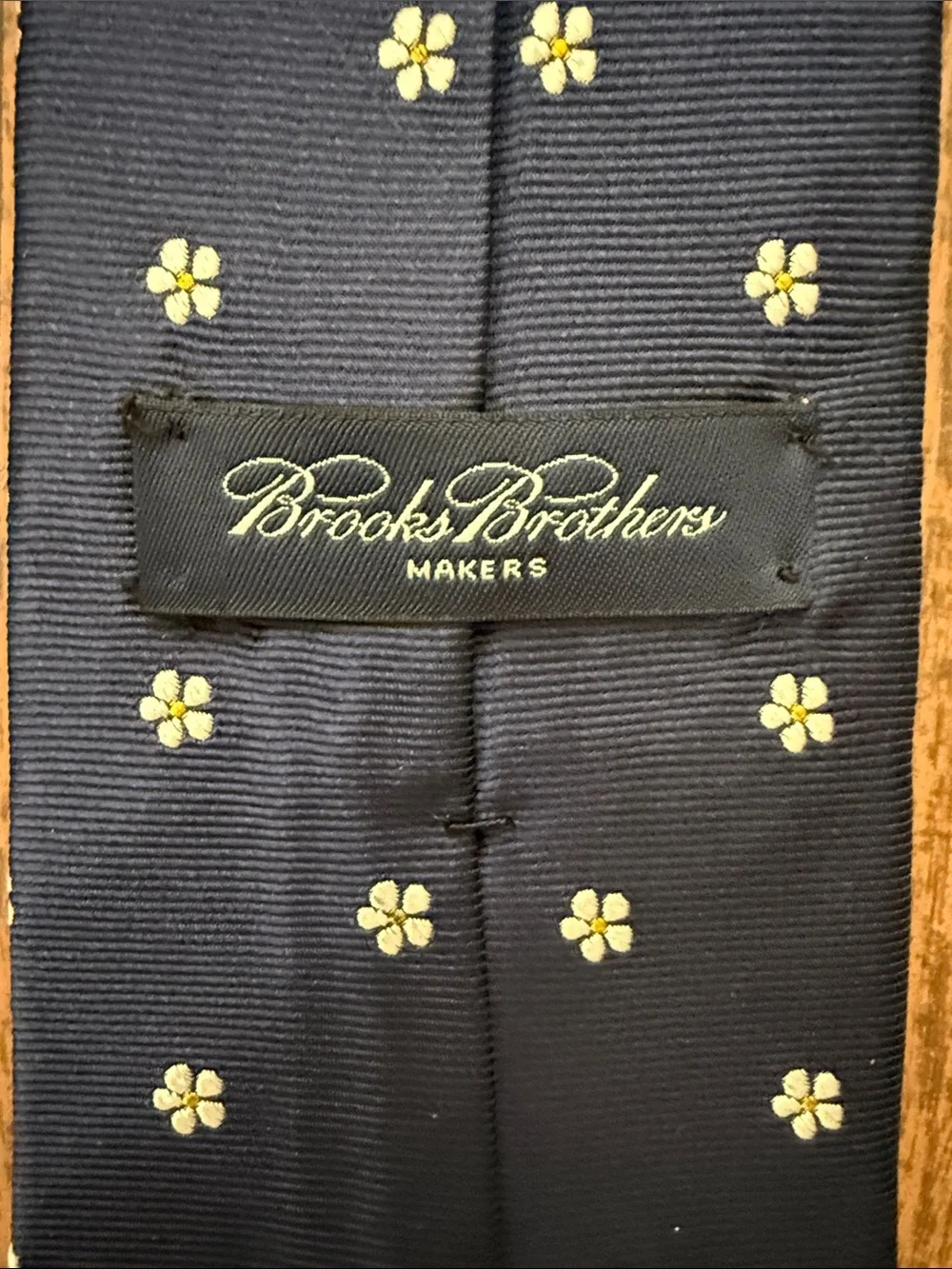Brooks Brothers Makers Navy Blue Silk Tie with Tiny Embroidered Daisy Flowers